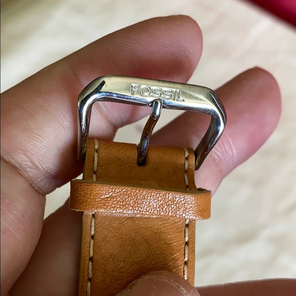 🖤FOSSIL💕 “M” leather bracelet - Picture 4 of 10